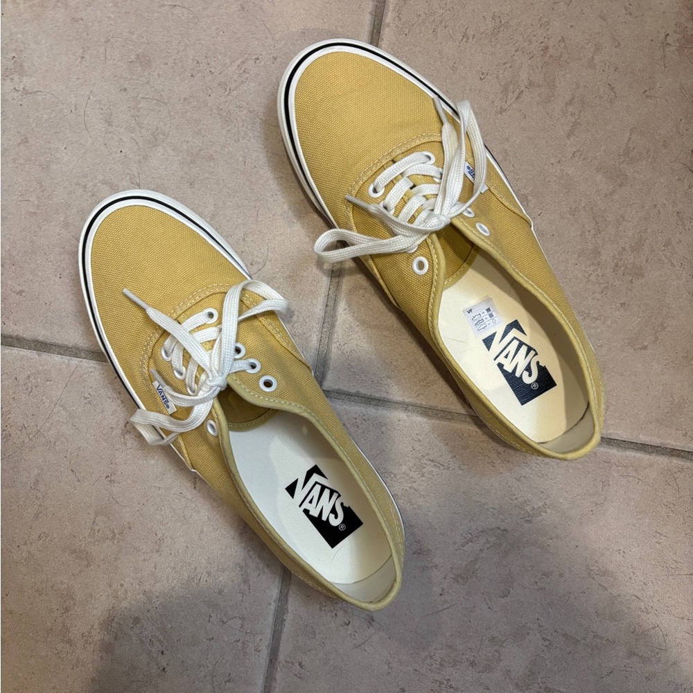 New w/out box Vans Yellow Canvas Sneakers